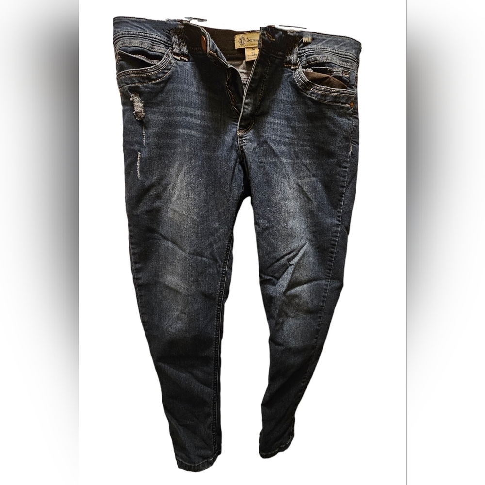Democracy Skinny Jeans SIZE 16